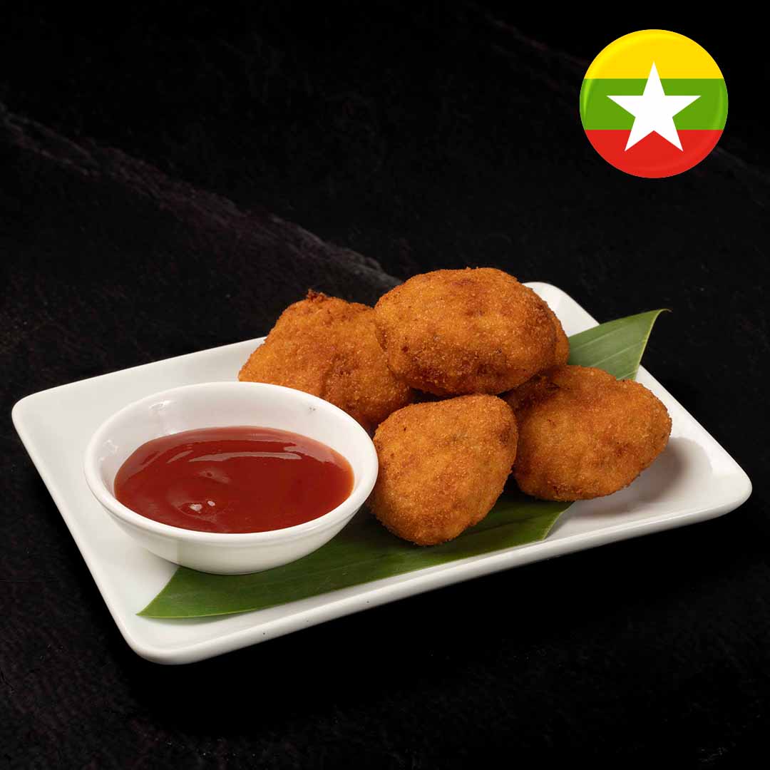 HOMEMADE CHICKEN NUGGETS